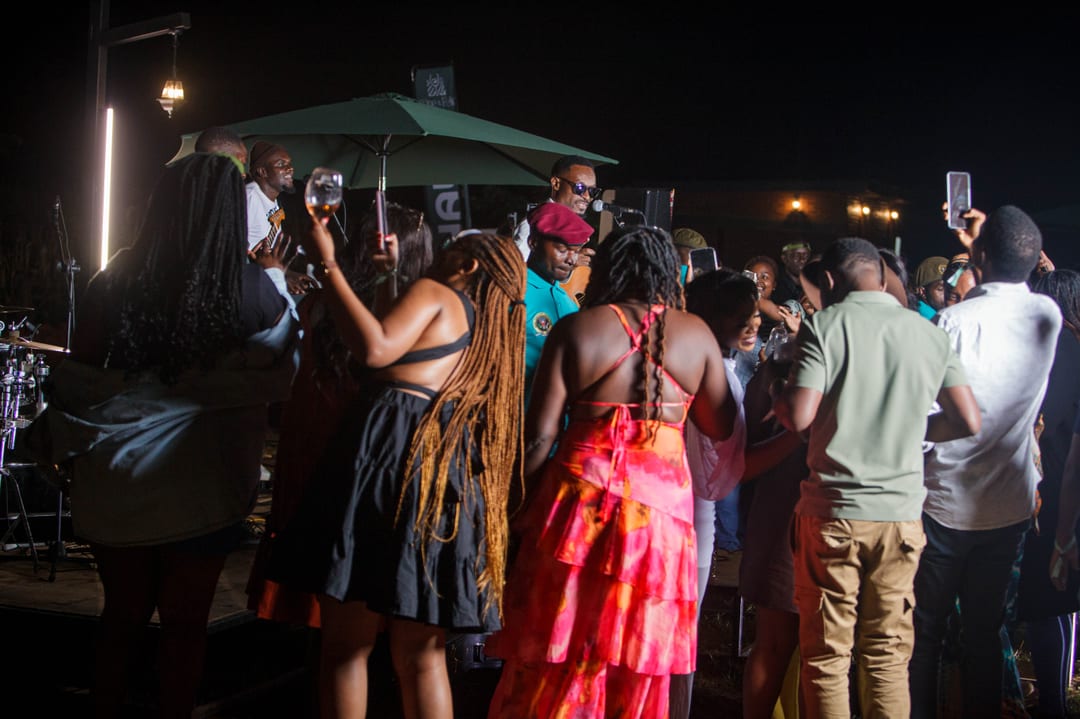 Wine & Field at Chalo — WINE & FIELD 001-893